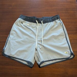 Vuori Mens Banks Shorts Light Gray Drawstring Athletic Unlined No Size Tag